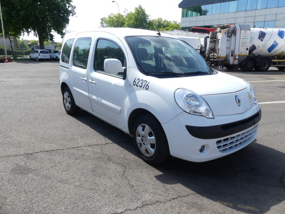 REF:62376 - Voiture Renault Kangoo 1.5 D (2011-42.514 km) - SUV: afbeelding 1 REF:62376 - Voiture Renault Kangoo 1.5 D (2011-42.514 km) - SUV: afbeelding 1
