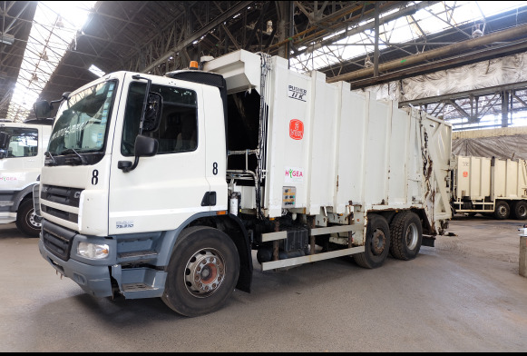 REF : 8 -Camion Poubelle DAF CF75 - Vuilniswagen: afbeelding 1 REF : 8 -Camion Poubelle DAF CF75 - Vuilniswagen: afbeelding 1