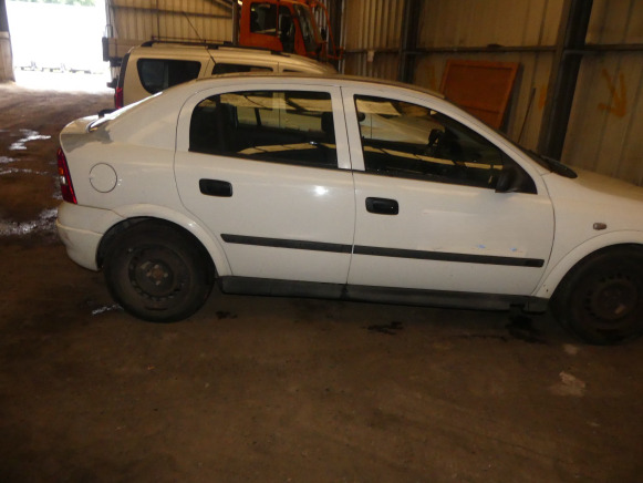 REF:JGN449 - Voiture Opel Astra 1,7 Dti (2003-129.196 km) - SUV: afbeelding 4 REF:JGN449 - Voiture Opel Astra 1,7 Dti (2003-129.196 km) - SUV: afbeelding 4
