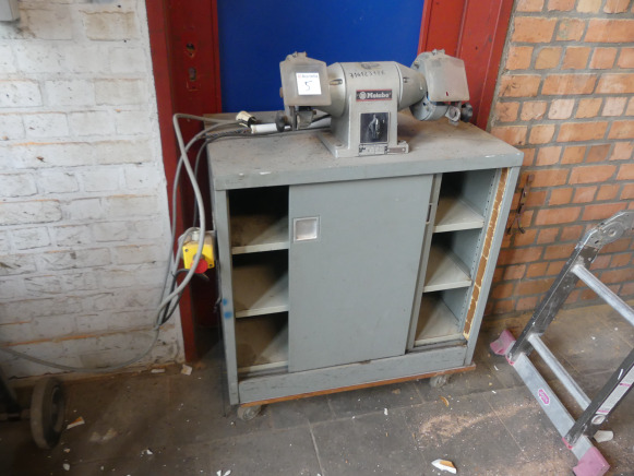 Touret à meuler Metabo 7206W - Metaalbewerkingsmachine: afbeelding 1 Touret à meuler Metabo 7206W - Metaalbewerkingsmachine: afbeelding 1