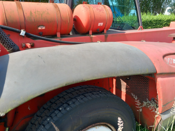 Tracteur CHARIOTRAC pour pièces - Tractor: afbeelding 5 Tracteur CHARIOTRAC pour pièces - Tractor: afbeelding 5