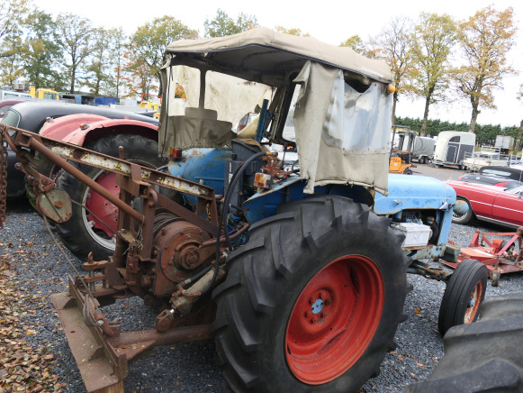 Tracteur agricole + treuil Ford Super Major - Tractor: afbeelding 3 Tracteur agricole + treuil Ford Super Major - Tractor: afbeelding 3