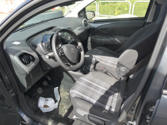 Voiture (1.735km) Peugeot 108 Style 5 portes(Vin:VF3PSCFBDJR245289) - Personenwagen: afbeelding 5 Voiture (1.735km) Peugeot 108 Style 5 portes(Vin:VF3PSCFBDJR245289) - Personenwagen: afbeelding 5