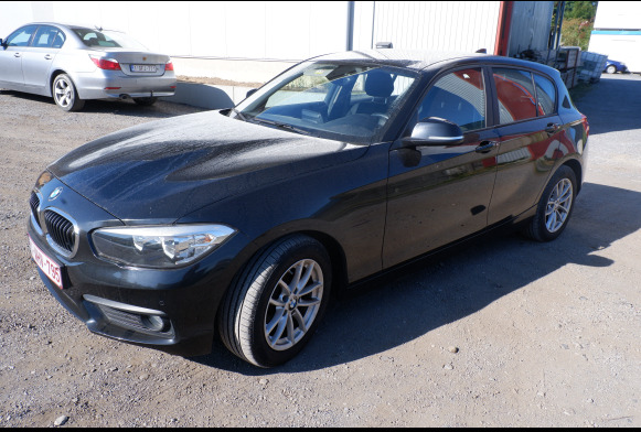Voiture BMW 118.i - Hatchback: afbeelding 1 Voiture BMW 118.i - Hatchback: afbeelding 1