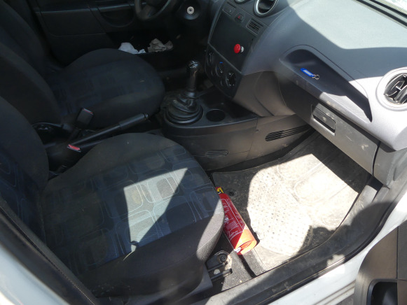 Voiture Ford FIESTA (2006-110.830 km) - Personenwagen: afbeelding 5 Voiture Ford FIESTA (2006-110.830 km) - Personenwagen: afbeelding 5