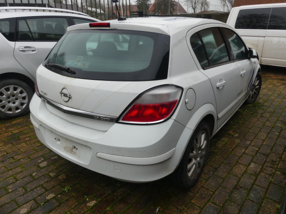 Voiture Opel Astra (2005-150.228 km) - Personenwagen: afbeelding 3 Voiture Opel Astra (2005-150.228 km) - Personenwagen: afbeelding 3
