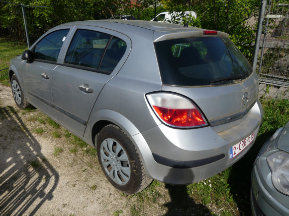 Voiture Opel Astra - Personenwagen: afbeelding 3 Voiture Opel Astra - Personenwagen: afbeelding 3