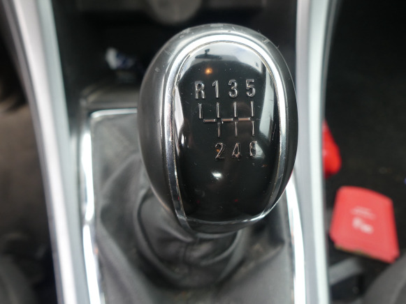 Voiture Opel Astra Sport Tourer (2013-314.104 km) - Personenwagen: afbeelding 4 Voiture Opel Astra Sport Tourer (2013-314.104 km) - Personenwagen: afbeelding 4