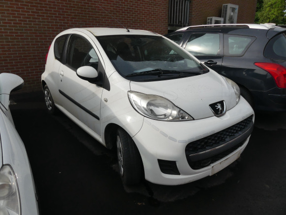 Voiture Peugeot 107 (2012-99.475 km) - Personenwagen: afbeelding 2 Voiture Peugeot 107 (2012-99.475 km) - Personenwagen: afbeelding 2
