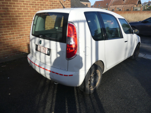 Voiture Skoda Roomster (2010-118.919 km) - Personenwagen: afbeelding 3 Voiture Skoda Roomster (2010-118.919 km) - Personenwagen: afbeelding 3