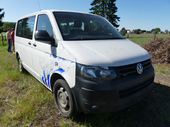 Voiture Volkswagen Kombi (2014-266.962 km) - Personenwagen: afbeelding 2 Voiture Volkswagen Kombi (2014-266.962 km) - Personenwagen: afbeelding 2