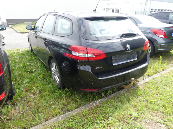 Voiture break Peugeot 308 (2017-211.679 km) - Stationwagen: afbeelding 4 Voiture break Peugeot 308 (2017-211.679 km) - Stationwagen: afbeelding 4