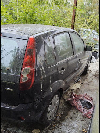 Ford fiesta - Personenwagen: afbeelding 2 Ford fiesta - Personenwagen: afbeelding 2