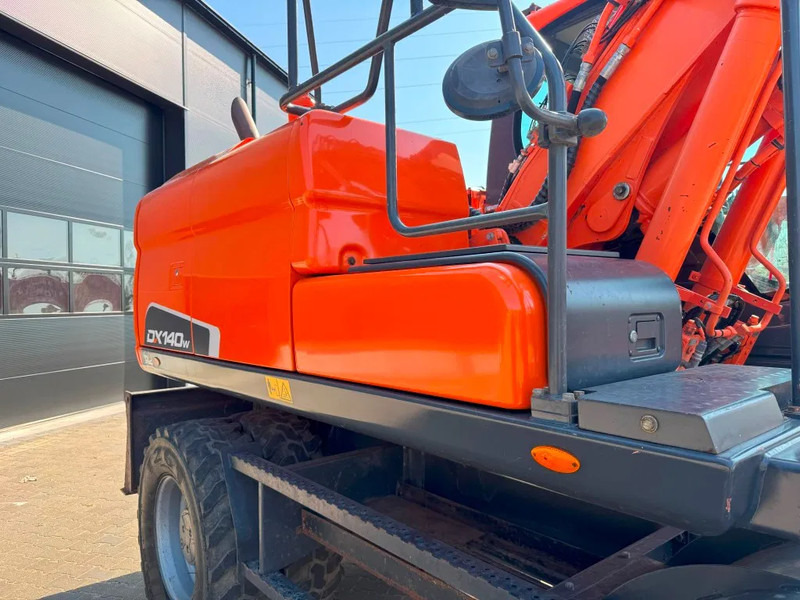 Doosan DX140-3 6000 uur ! NL Machine - Mobiele graafmachine: afbeelding 5 Doosan DX140-3 6000 uur ! NL Machine - Mobiele graafmachine: afbeelding 5