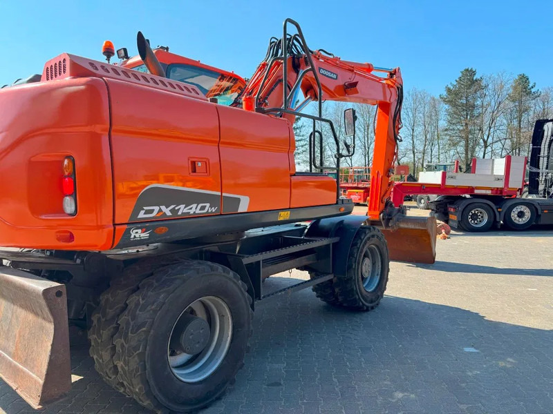 Doosan DX140-3 6000 uur ! NL Machine - Mobiele graafmachine: afbeelding 4 Doosan DX140-3 6000 uur ! NL Machine - Mobiele graafmachine: afbeelding 4