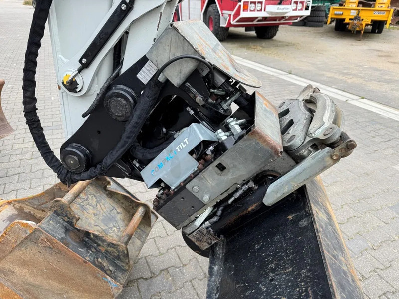 Mobiele graafmachine Takeuchi TB295W BJ 2021 3500 uur Compacttilt Draaikantelstuk met Gripper !: afbeelding 15