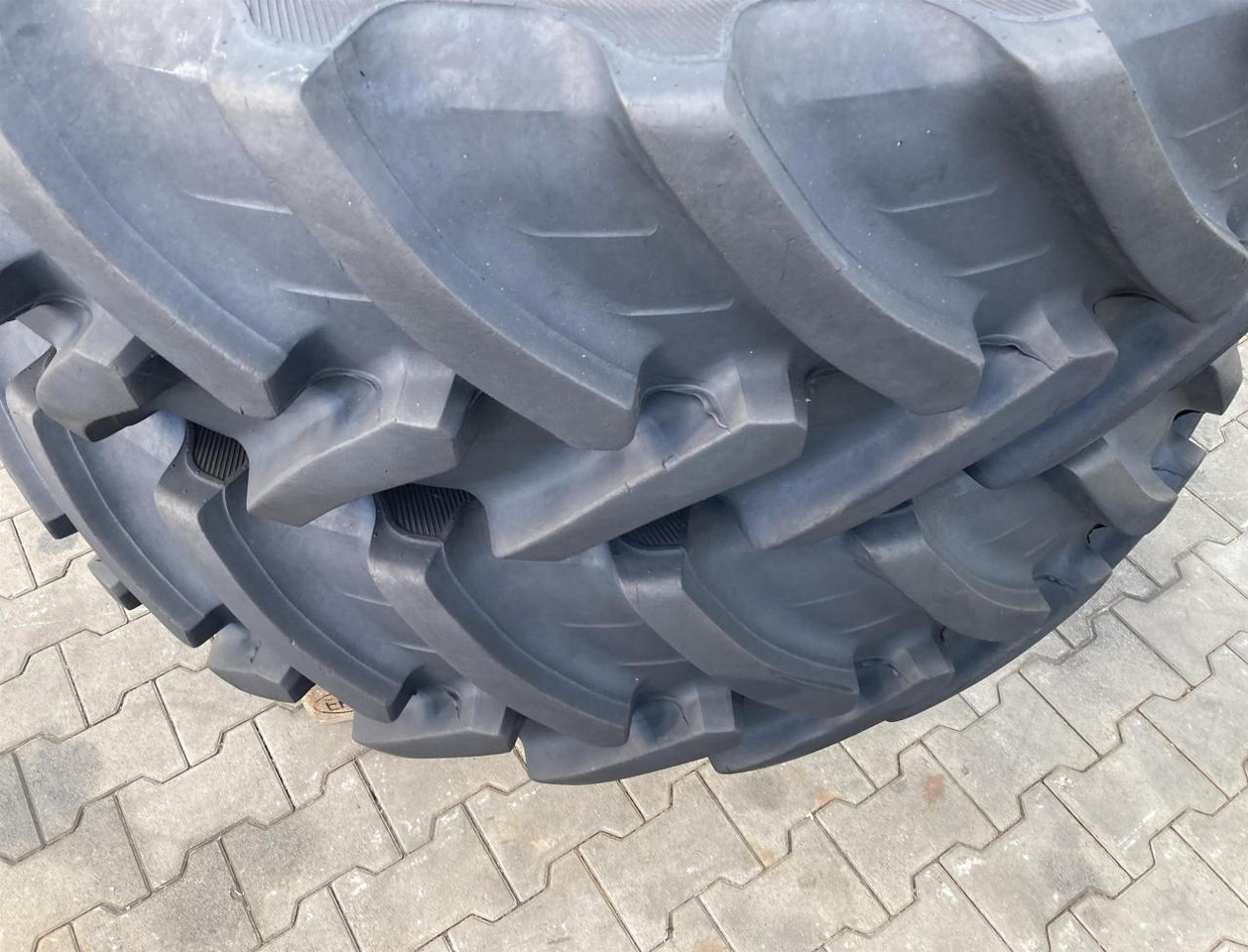 Alliance 380/85R34 - Band voor Landbouwmachine: afbeelding 2 Alliance 380/85R34 - Band voor Landbouwmachine: afbeelding 2