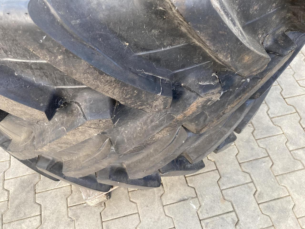 Alliance 420/85R28 - Band voor Landbouwmachine: afbeelding 3 Alliance 420/85R28 - Band voor Landbouwmachine: afbeelding 3
