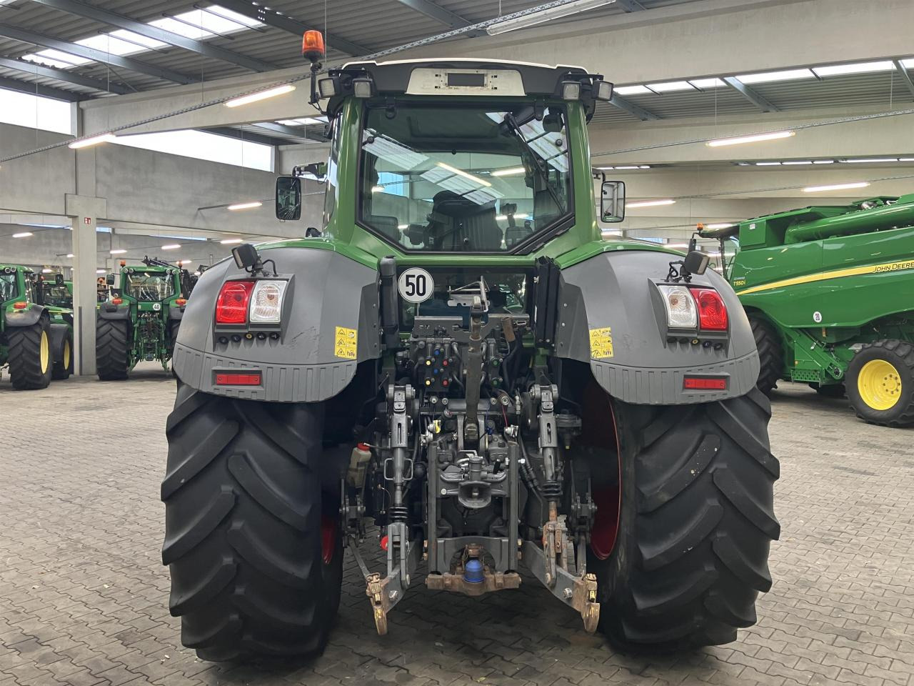 Fendt 826 Vario ProfiPlus - Tractor: afbeelding 5 Fendt 826 Vario ProfiPlus - Tractor: afbeelding 5