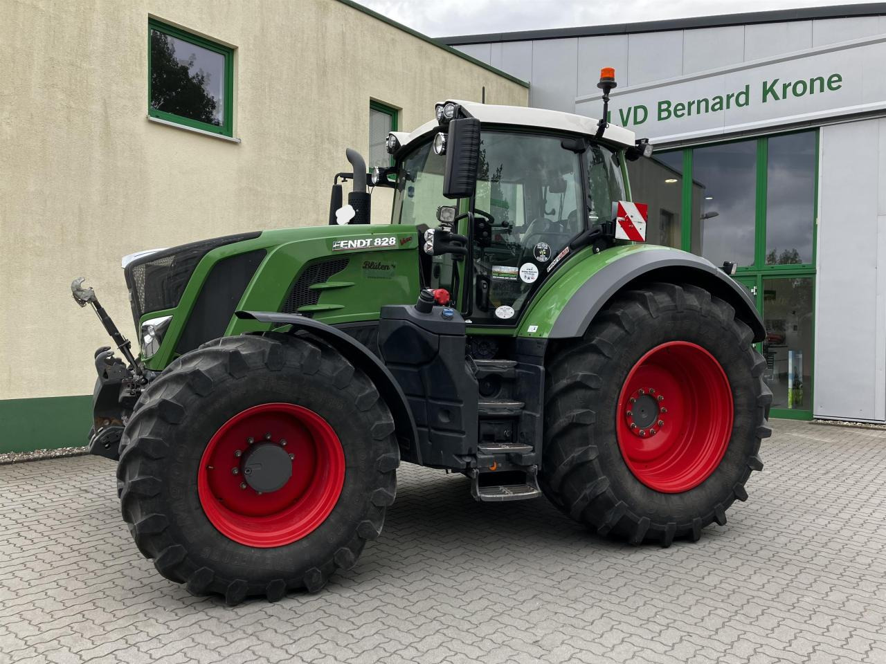 Fendt 828 Vario Profi Plus - Tractor: afbeelding 1 Fendt 828 Vario Profi Plus - Tractor: afbeelding 1