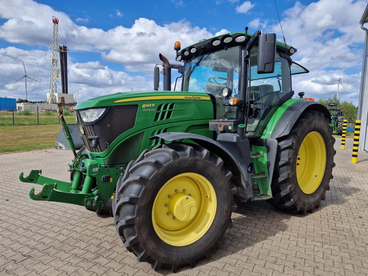 John Deere 6145R - Tractor: afbeelding 2 John Deere 6145R - Tractor: afbeelding 2