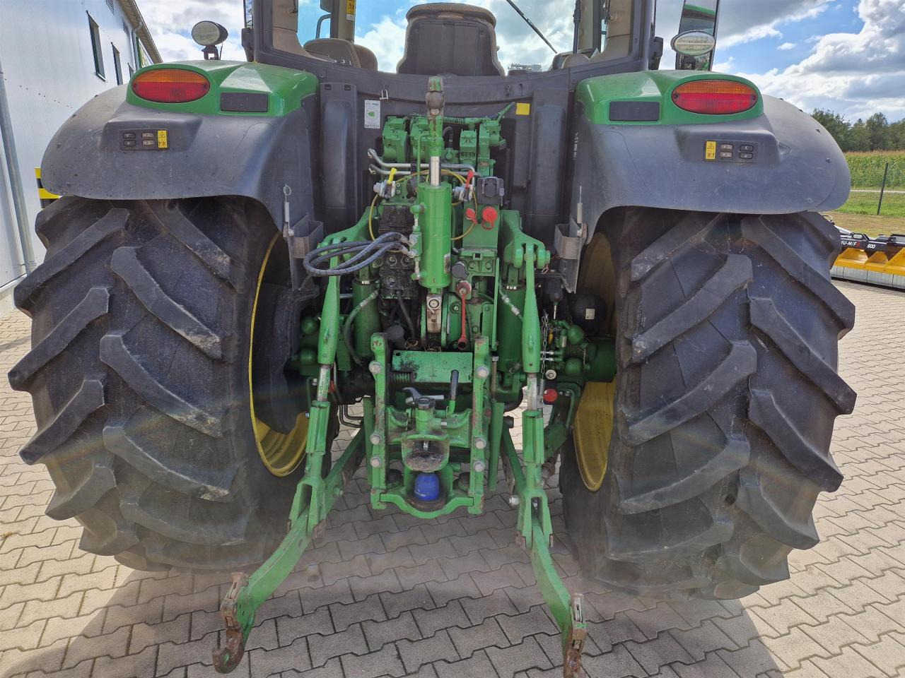 John Deere 6145R - Tractor: afbeelding 4 John Deere 6145R - Tractor: afbeelding 4