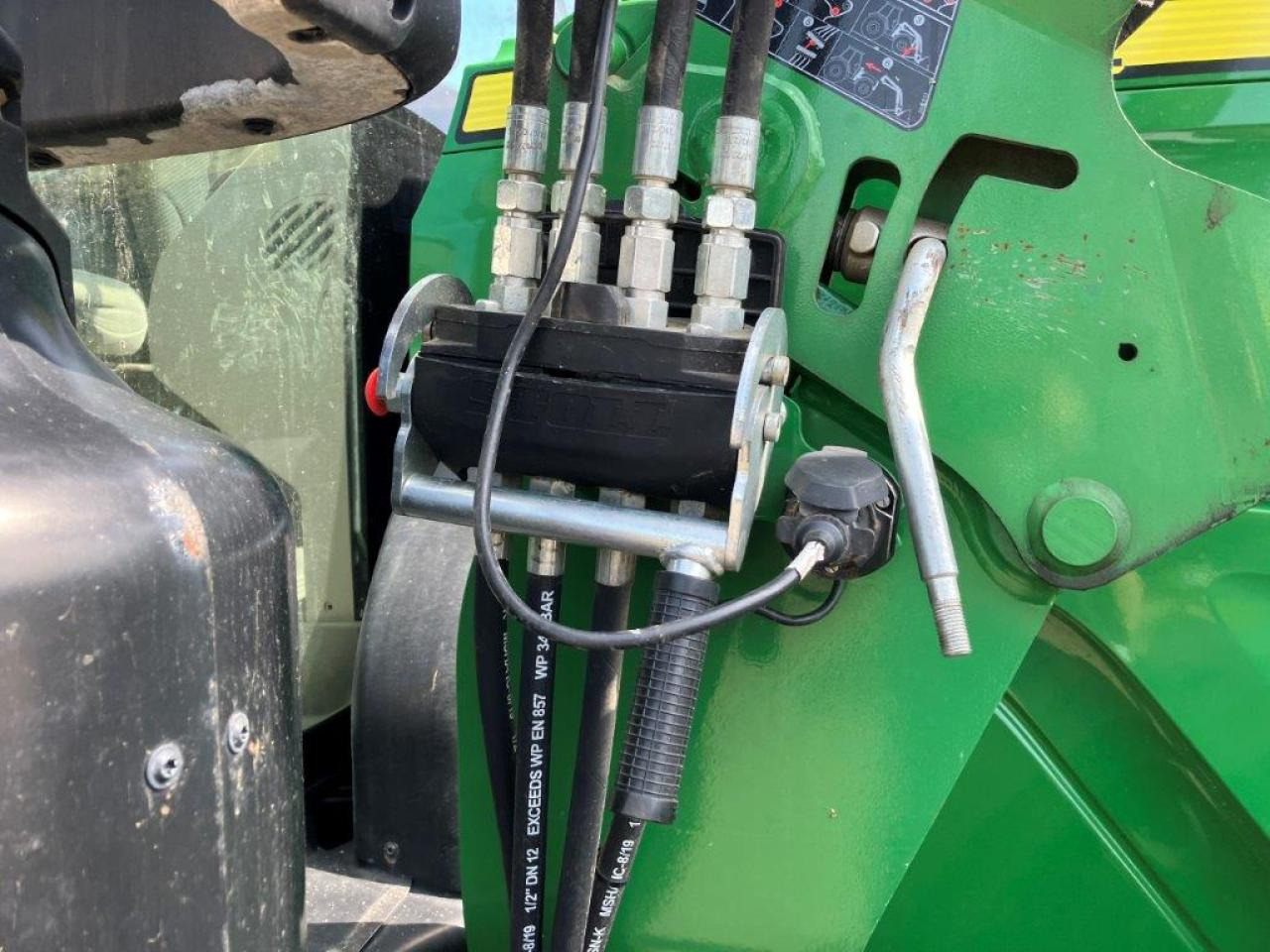 John Deere 6155R - Tractor: afbeelding 5 John Deere 6155R - Tractor: afbeelding 5