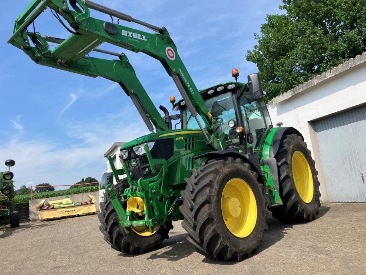John Deere 6155R - Tractor: afbeelding 2 John Deere 6155R - Tractor: afbeelding 2