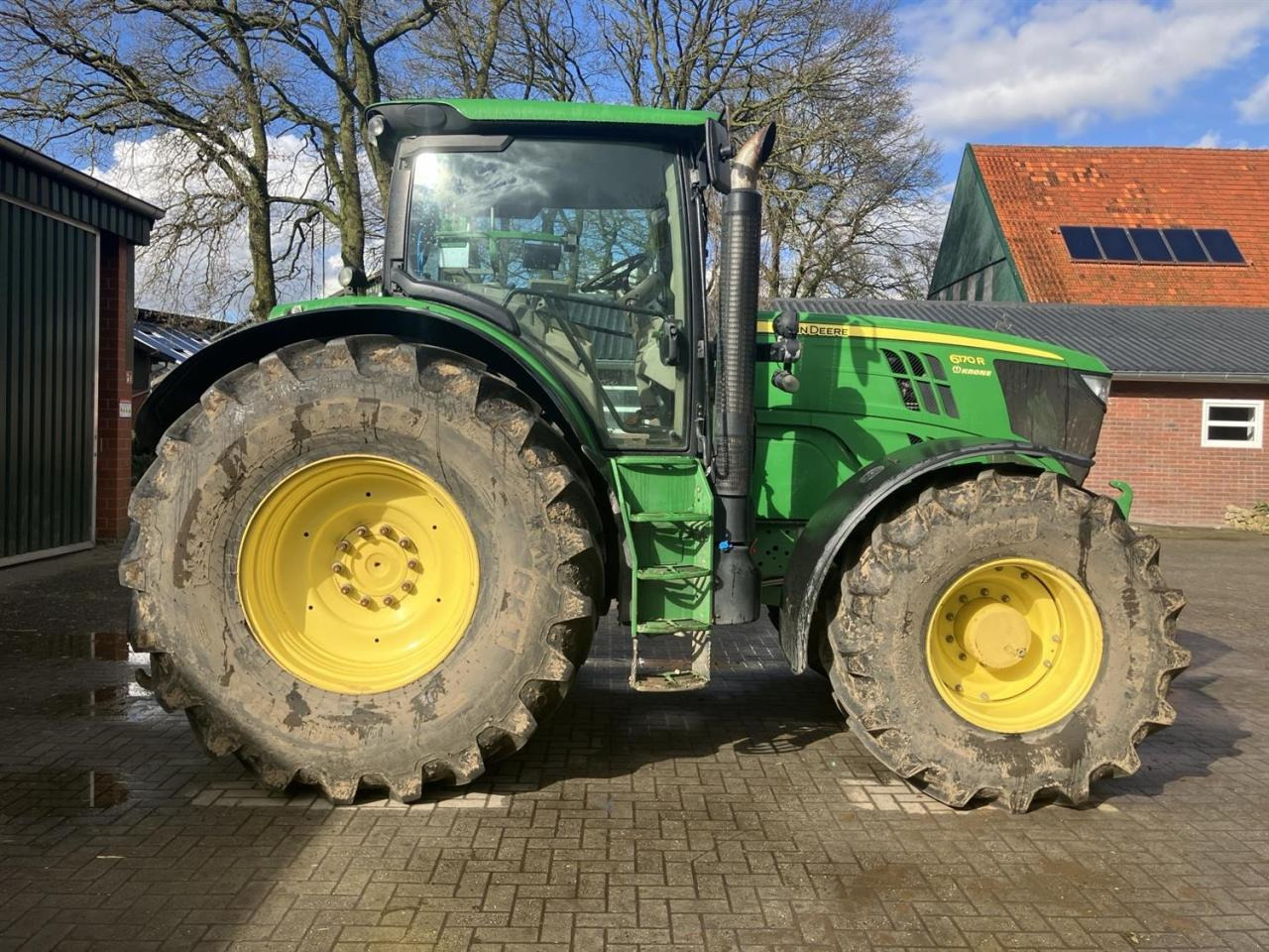John Deere 6170R - Tractor: afbeelding 1 John Deere 6170R - Tractor: afbeelding 1