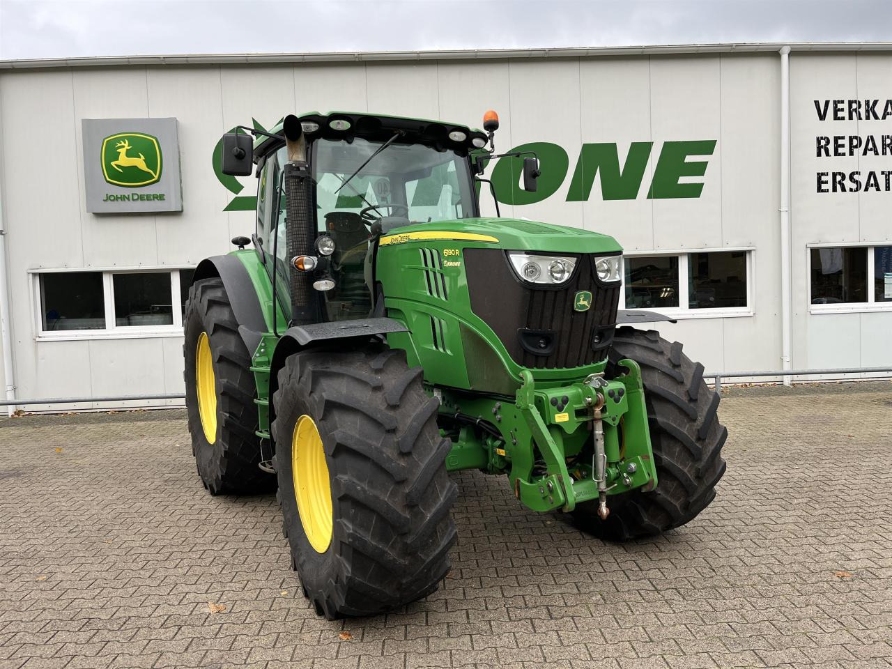 John Deere 6190R - Tractor: afbeelding 1 John Deere 6190R - Tractor: afbeelding 1