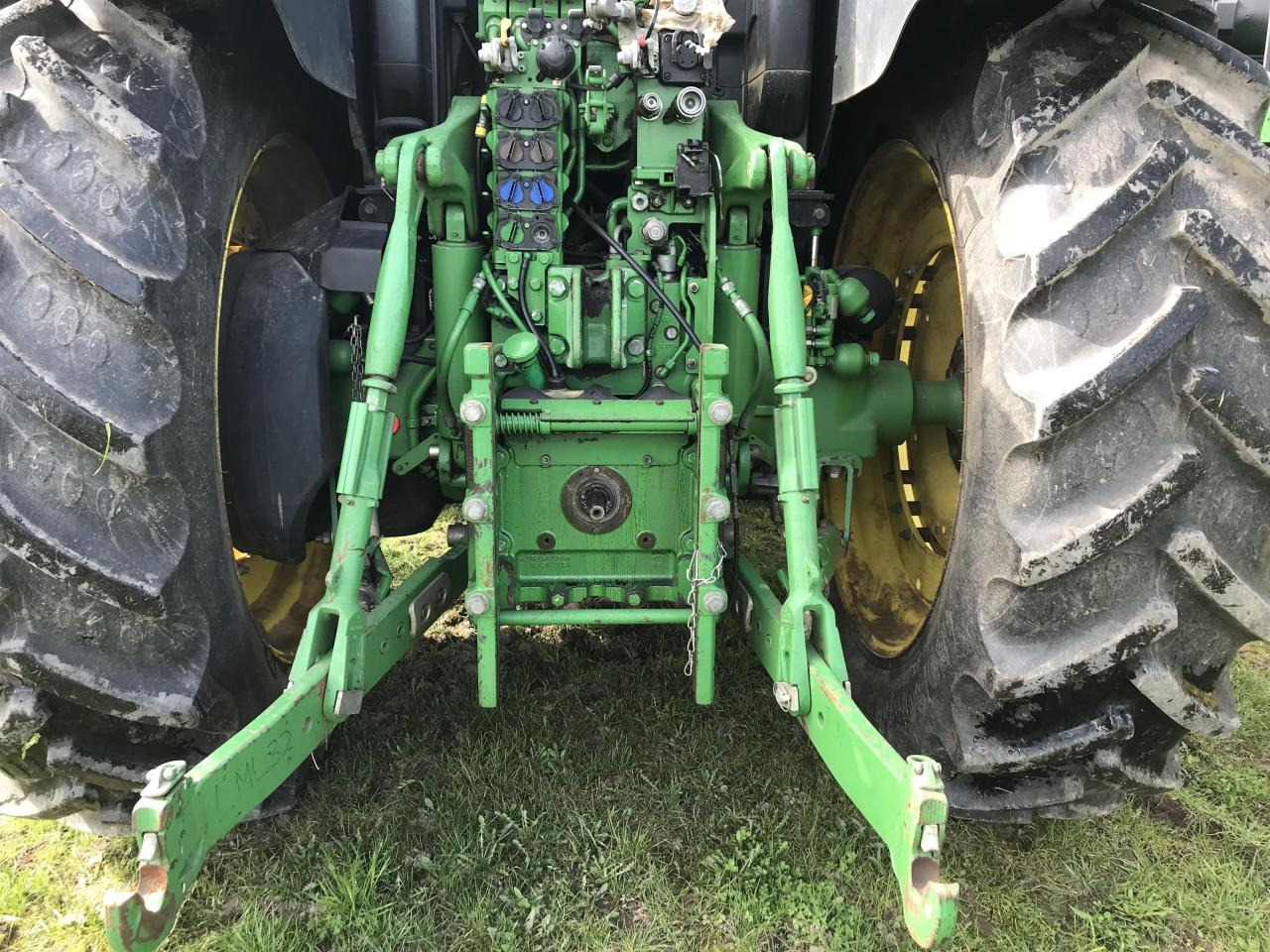 John Deere 6195R - Tractor: afbeelding 5 John Deere 6195R - Tractor: afbeelding 5