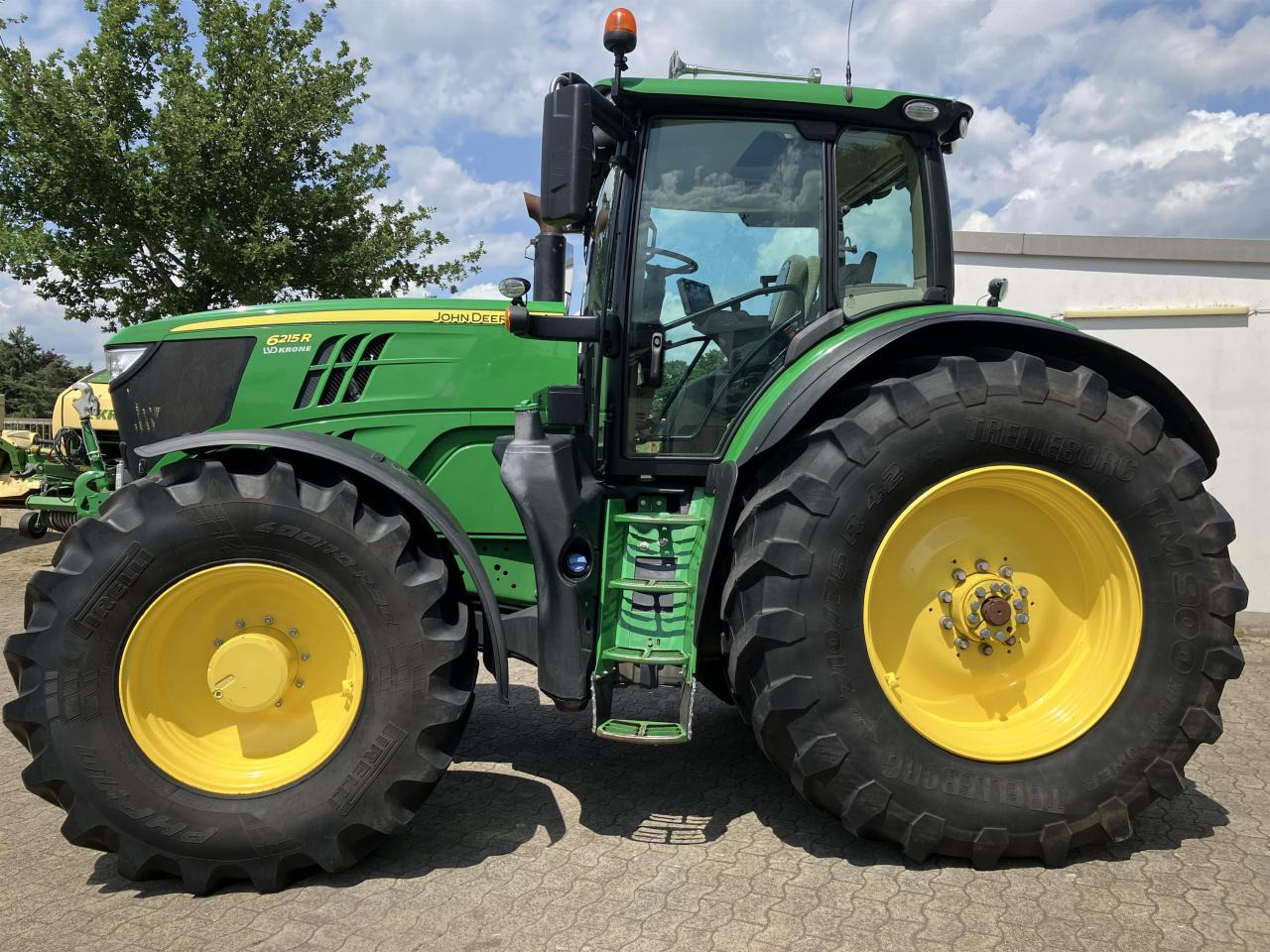 John Deere 6215R - Tractor: afbeelding 4 John Deere 6215R - Tractor: afbeelding 4