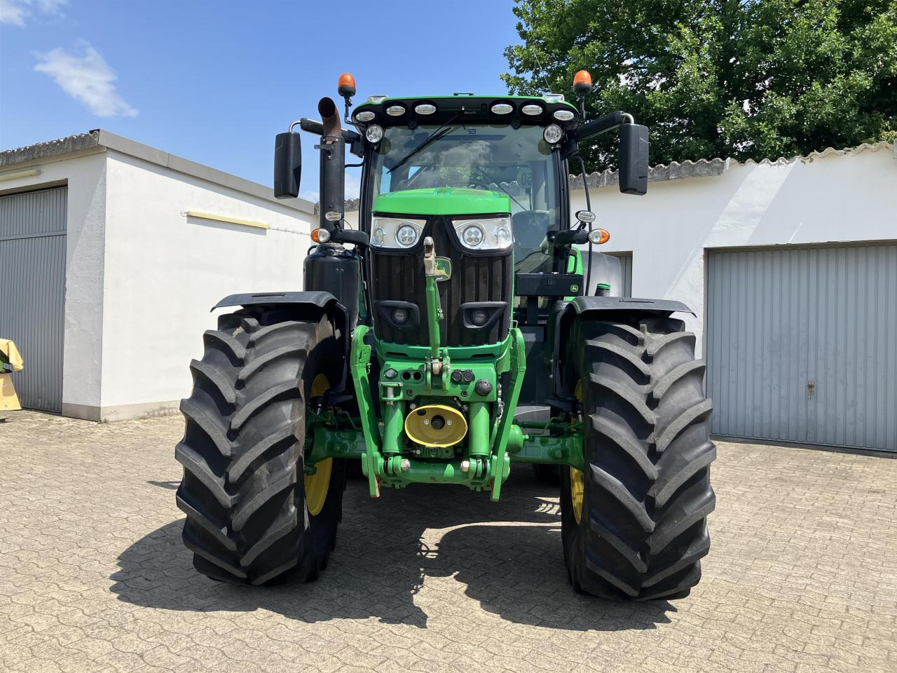 John Deere 6215R - Tractor: afbeelding 3 John Deere 6215R - Tractor: afbeelding 3