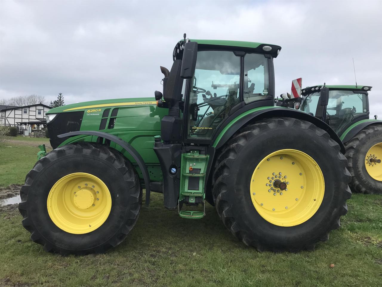 John Deere 6250R - Tractor: afbeelding 1 John Deere 6250R - Tractor: afbeelding 1