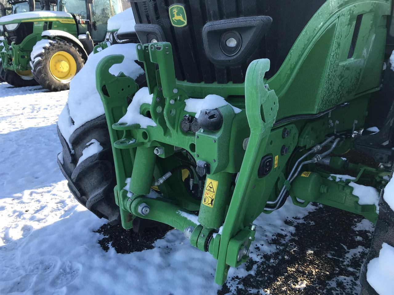 John Deere 6R 140 - Tractor: afbeelding 3 John Deere 6R 140 - Tractor: afbeelding 3