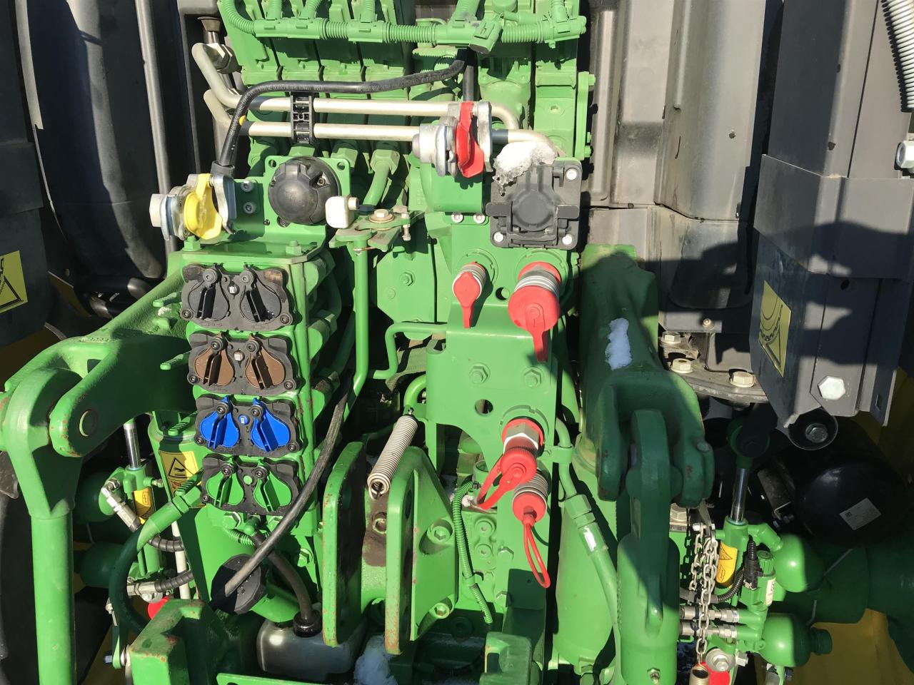 John Deere 6R 140 - Tractor: afbeelding 4 John Deere 6R 140 - Tractor: afbeelding 4