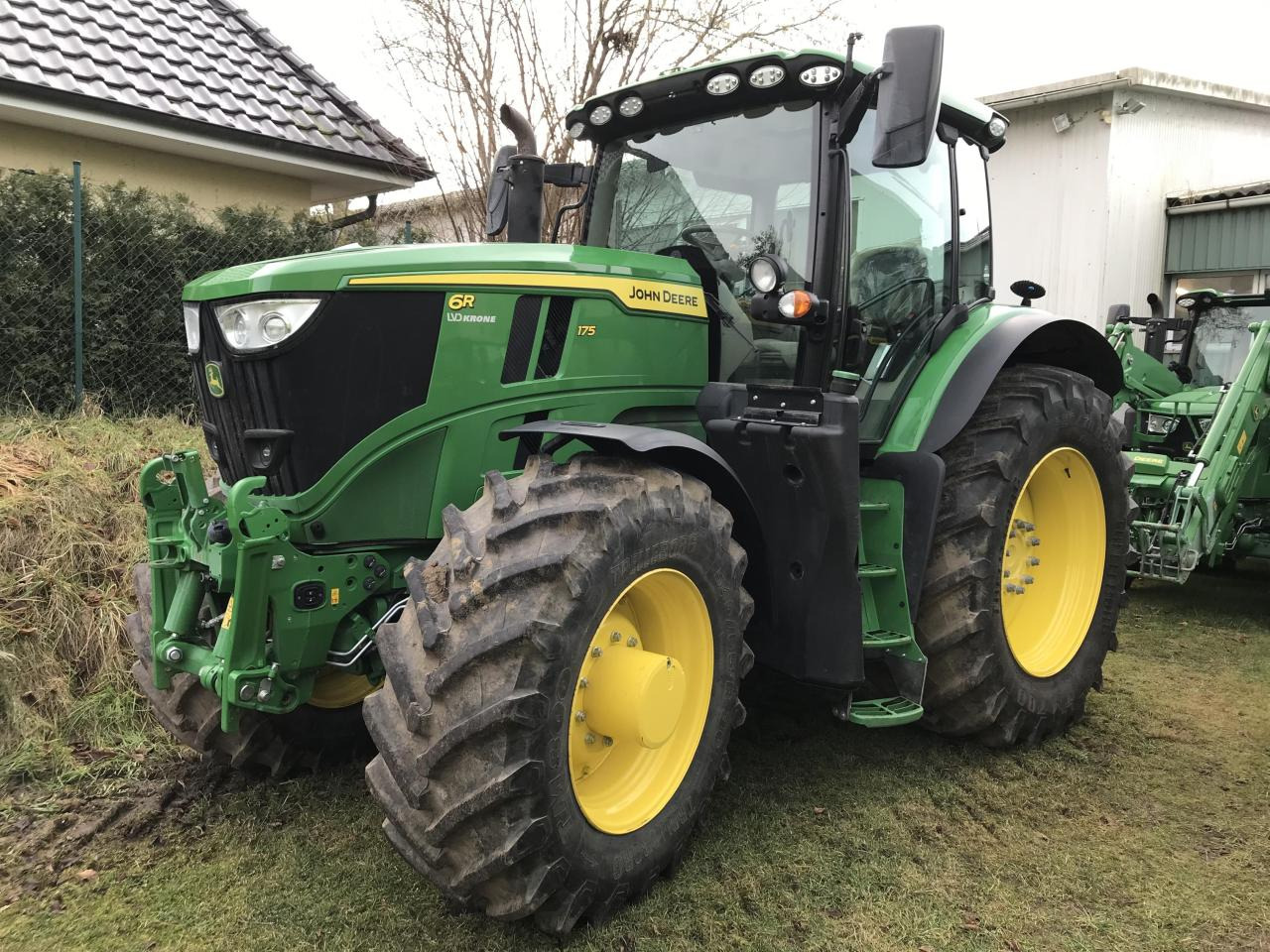 John Deere 6R 175 - Tractor: afbeelding 1 John Deere 6R 175 - Tractor: afbeelding 1