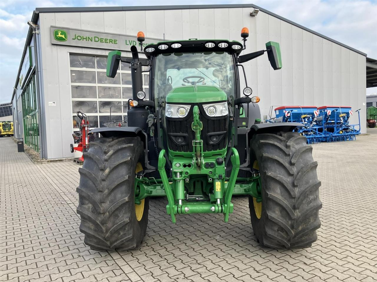 John Deere 6R 185 - Tractor: afbeelding 3 John Deere 6R 185 - Tractor: afbeelding 3