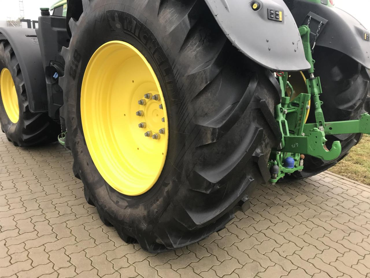 Tractor John Deere 6R 215: afbeelding 11