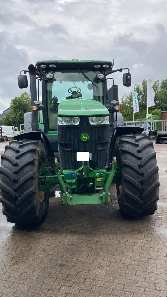 John Deere 7230R - Tractor: afbeelding 3 John Deere 7230R - Tractor: afbeelding 3