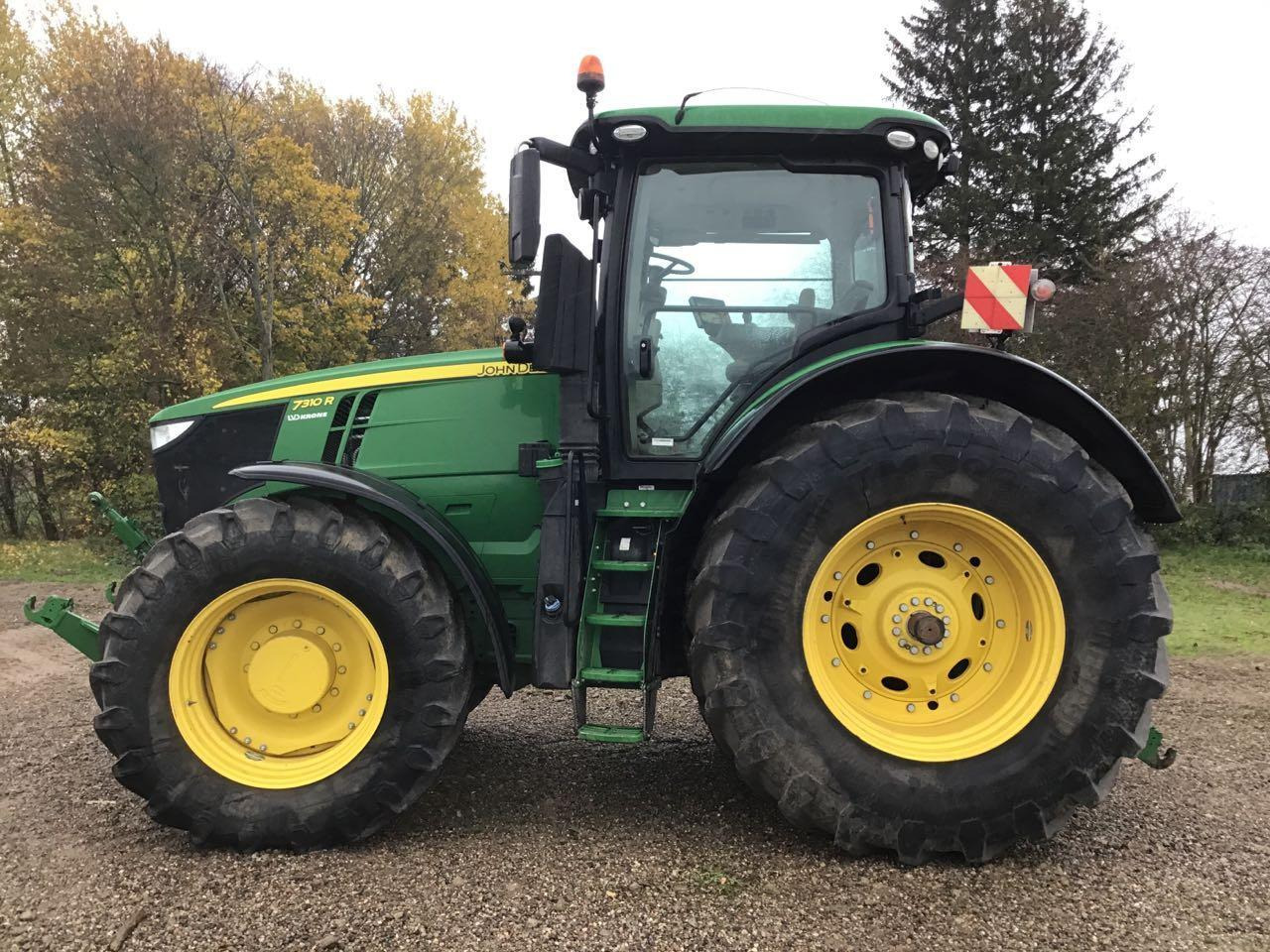 John Deere 7310R - Tractor: afbeelding 1 John Deere 7310R - Tractor: afbeelding 1