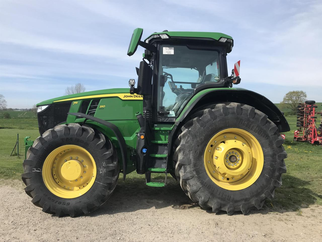 John Deere 7R 310 - Tractor: afbeelding 1 John Deere 7R 310 - Tractor: afbeelding 1