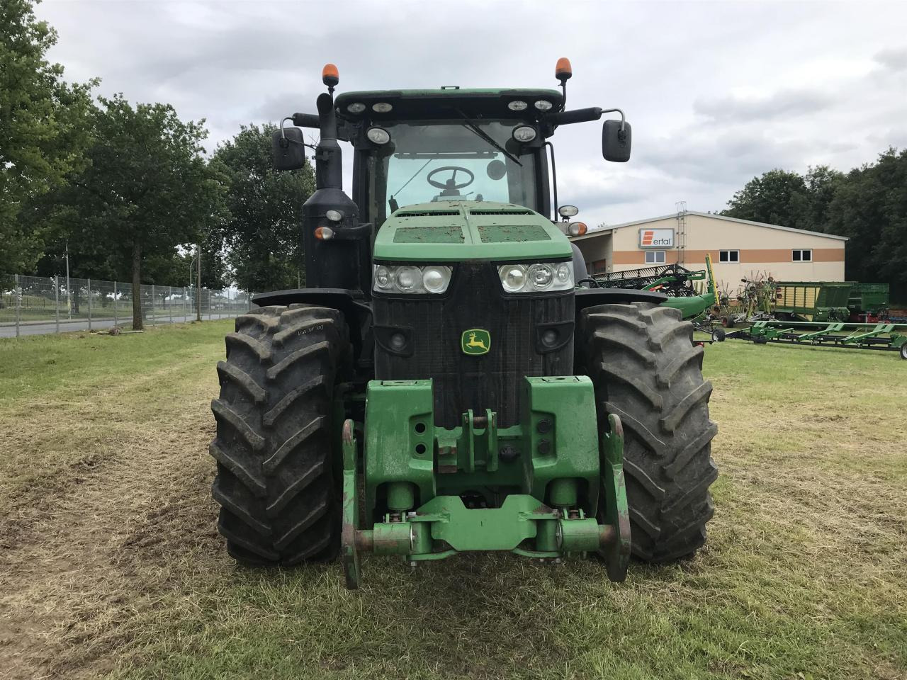 John Deere 8295R - Tractor: afbeelding 3 John Deere 8295R - Tractor: afbeelding 3