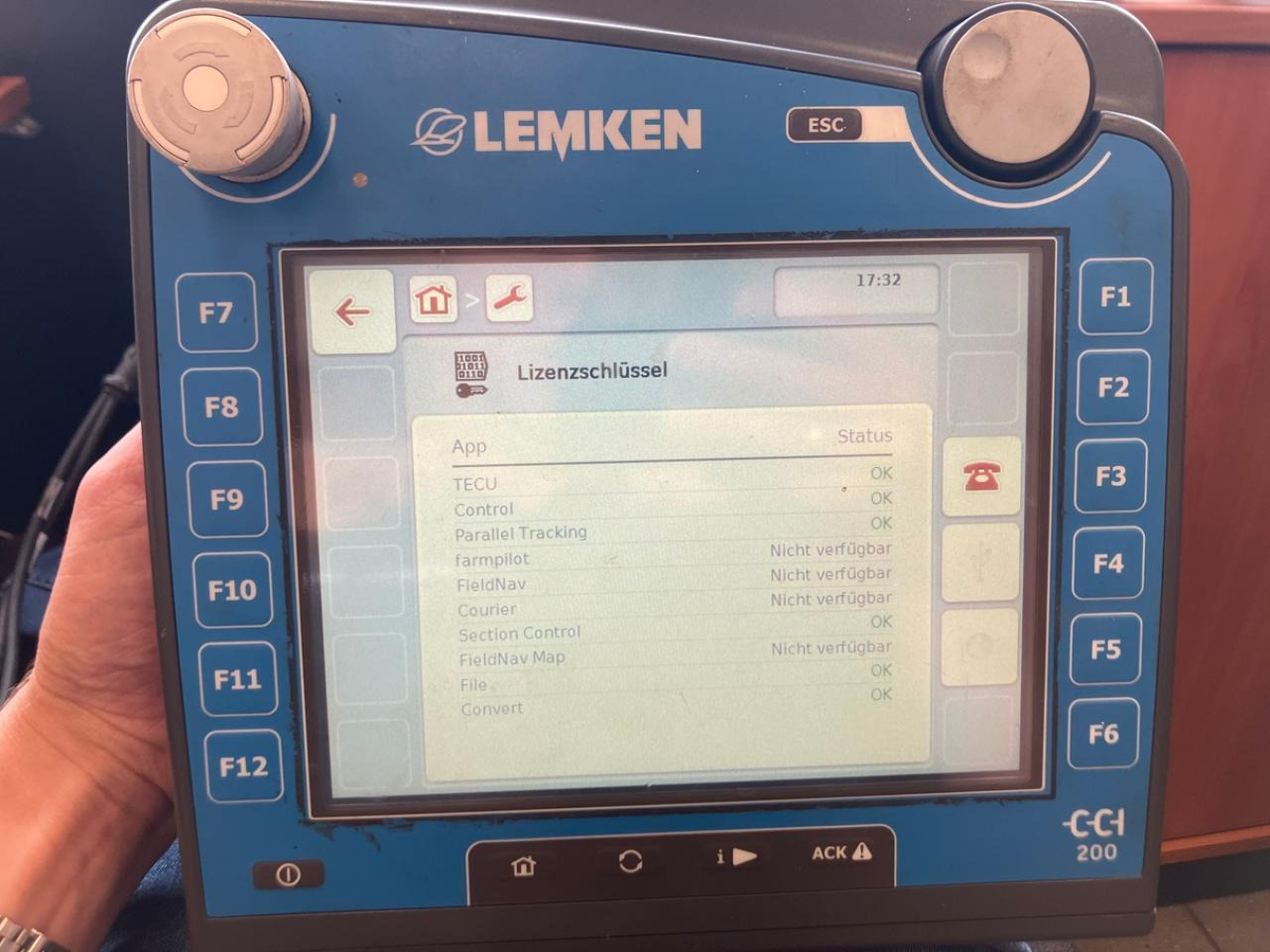 Lemken CCI200 - Navigatiesysteem voor Landbouwmachine: afbeelding 5 Lemken CCI200 - Navigatiesysteem voor Landbouwmachine: afbeelding 5