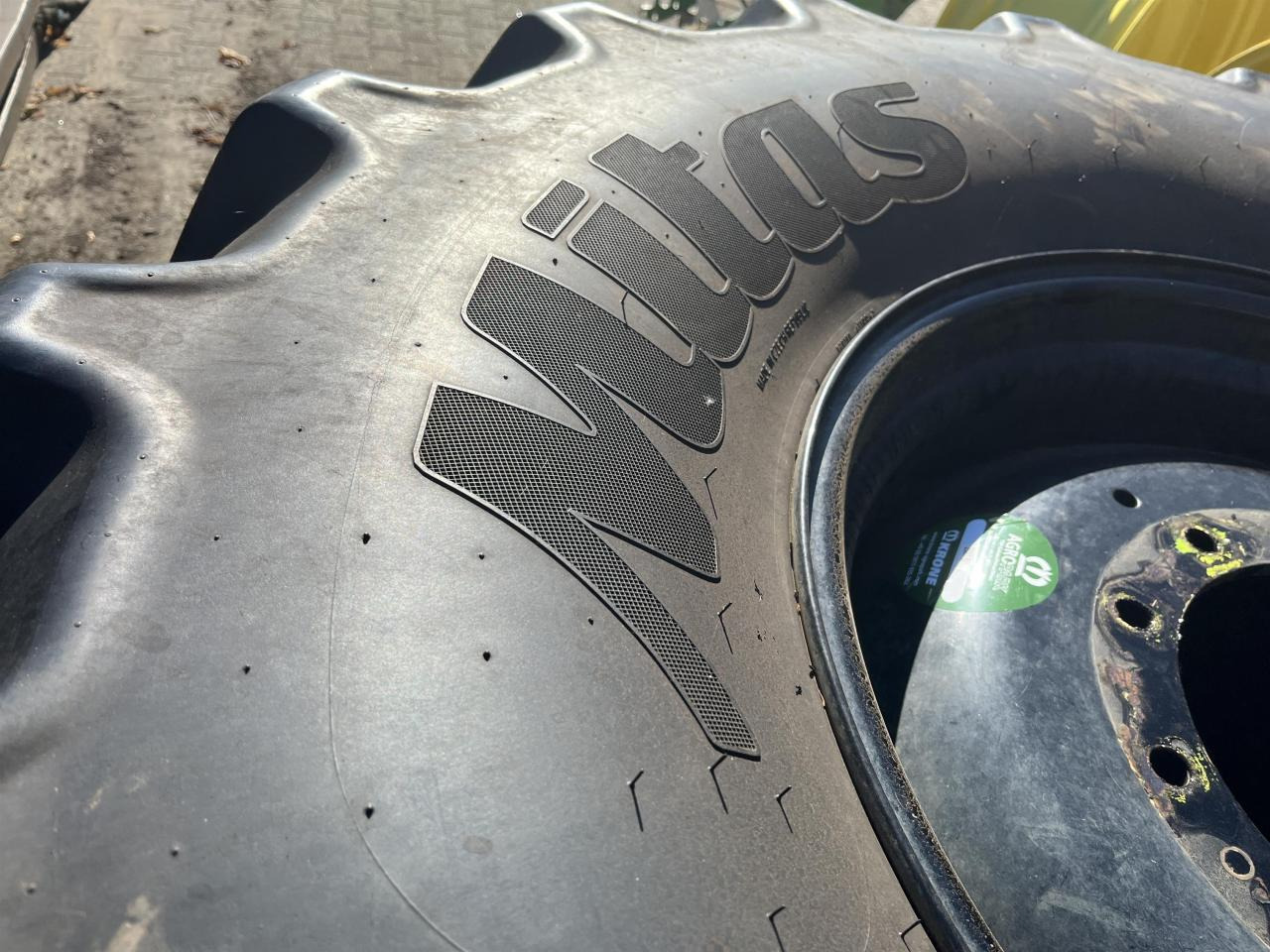 Mitas 600/70R30 - Band voor Landbouwmachine: afbeelding 3 Mitas 600/70R30 - Band voor Landbouwmachine: afbeelding 3