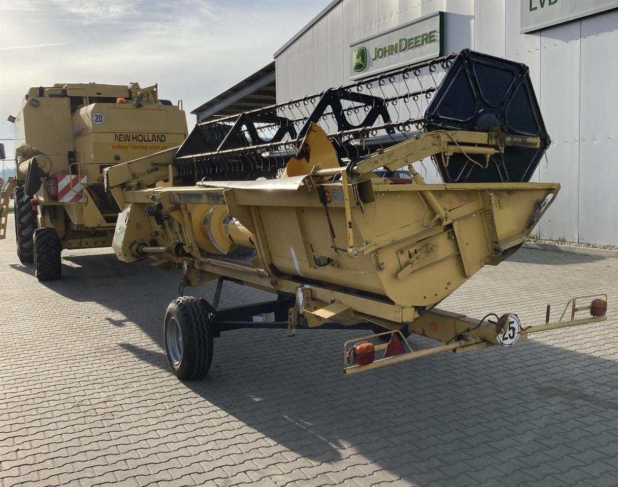 New Holland TX 65 Plus - Maaidorser: afbeelding 5 New Holland TX 65 Plus - Maaidorser: afbeelding 5