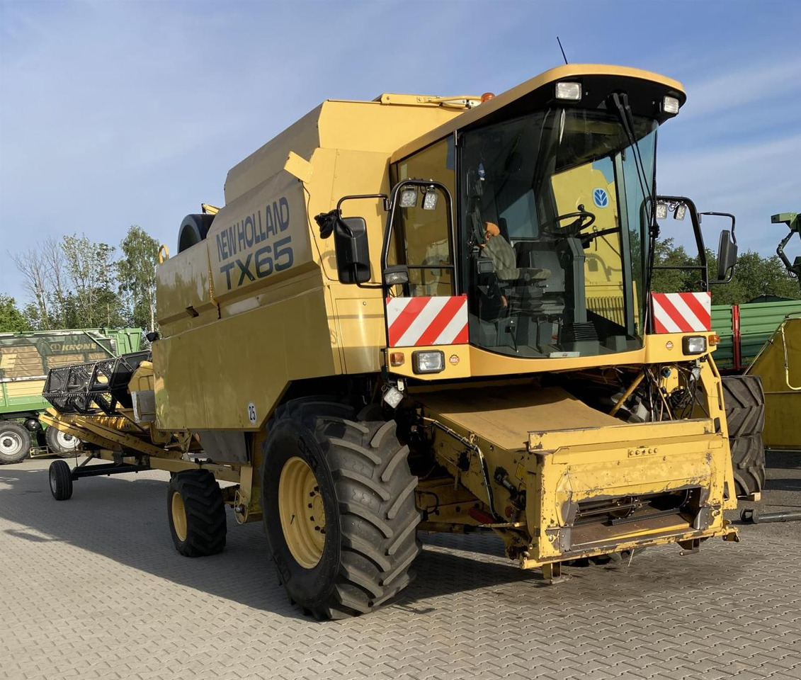 New Holland TX 65 Plus - Maaidorser: afbeelding 1 New Holland TX 65 Plus - Maaidorser: afbeelding 1