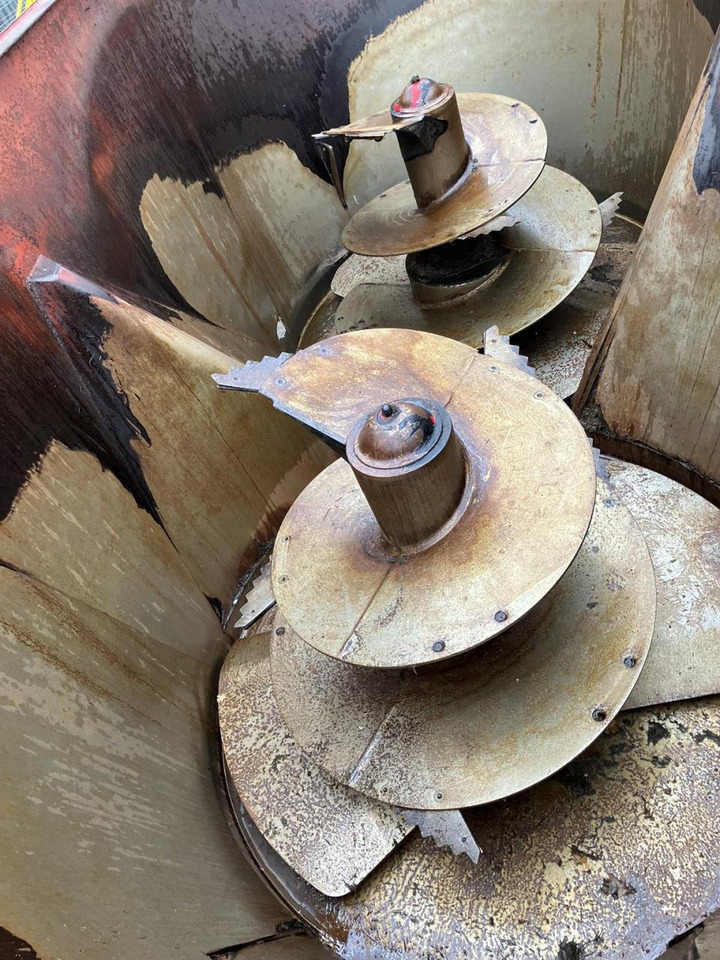 Trioliet Solomix 2-1600 VLH-B - Voermengwagen: afbeelding 5 Trioliet Solomix 2-1600 VLH-B - Voermengwagen: afbeelding 5