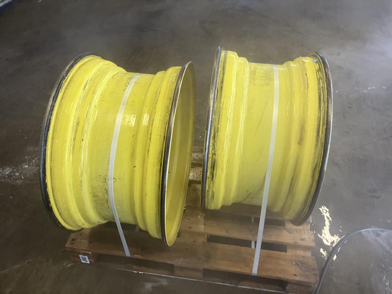/ UNBEKANNT 30 Zoll - Velg voor Landbouwmachine: afbeelding 1 / UNBEKANNT 30 Zoll - Velg voor Landbouwmachine: afbeelding 1
