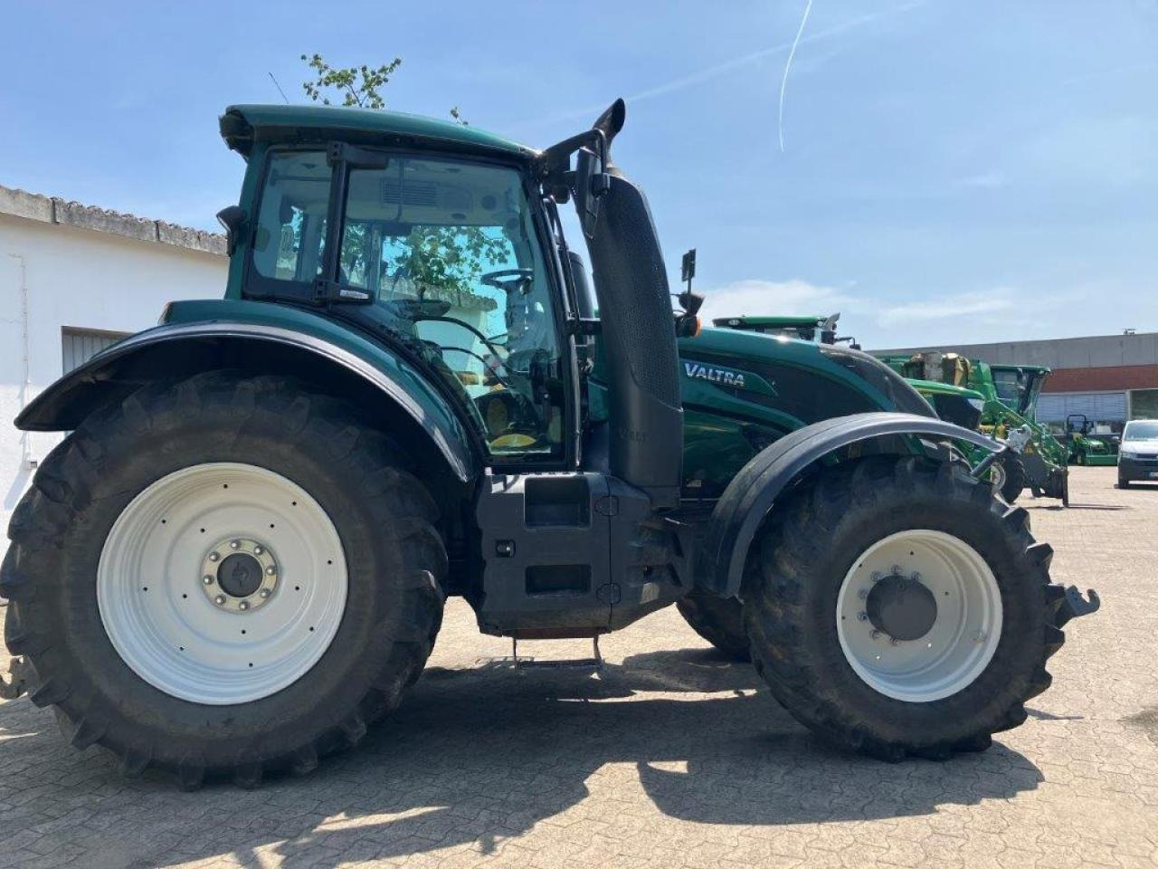 Valtra T154 Active - Tractor: afbeelding 3 Valtra T154 Active - Tractor: afbeelding 3